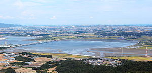 西側の蔵王山から望む汐川干潟