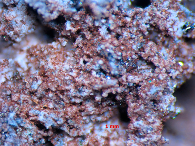 File:Small brown crystals of thermaerogenite (b).png