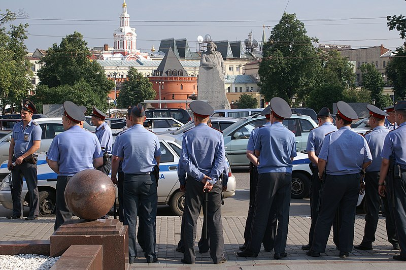 File:Some police, Moscow. July 2006.jpg