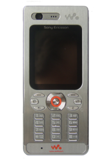 Sony Ericsson W880i v2.png