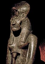 Statue of Sekhmet in the Turin Museum, Italy.jpg