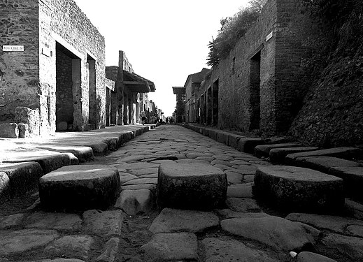 Street crossing, Pompeii, Province of Naples, Campania, Italy