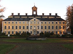 Sturefors slott 2011.jpg