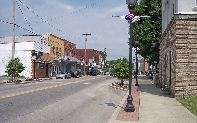 File:Summersville West Virginia Broad Street.jpg