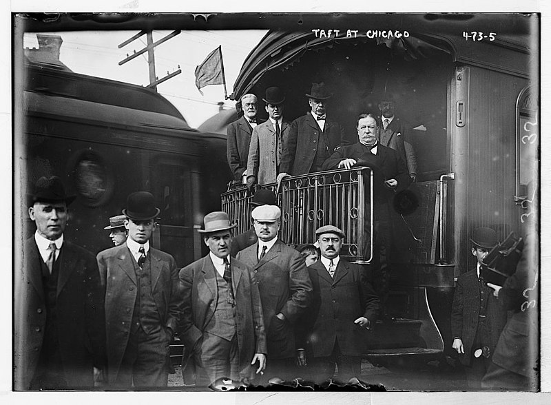 File:Taft at Chicago (train) LCCN2014682197.jpg