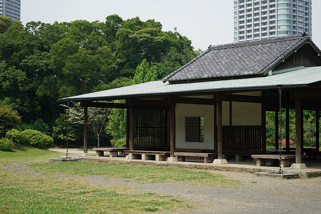 The tea-house in Hama-rikyu, Tokyo