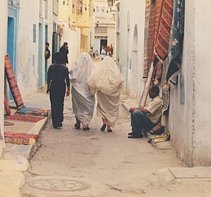 Three walking women in Tunisia.jpg