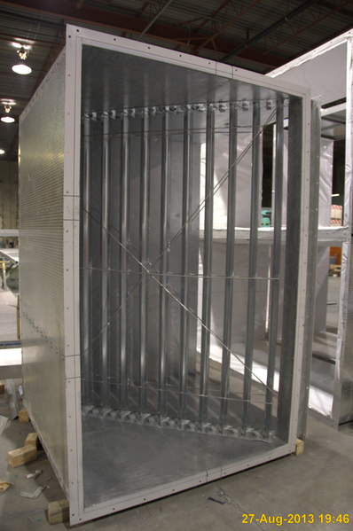 File:Turning vanes inside of large durasteel ductwork 07.png