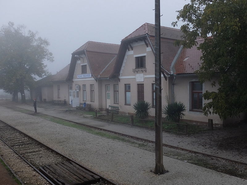 File:Veliko Trgovišće (Bahnhof).jpg