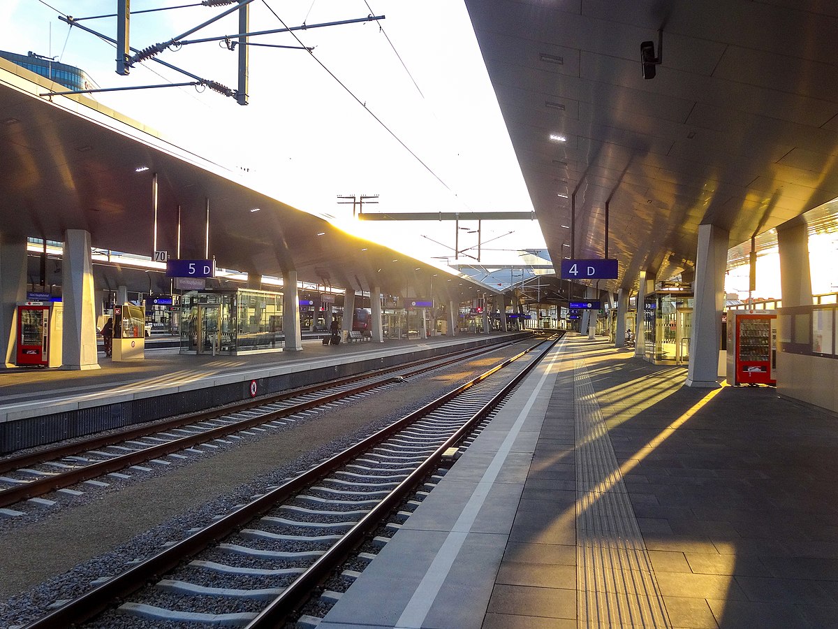 Main station. Вена вокзал Hauptbahnhof. Вена Hbf вокзал. Главный вокзал (Вена). Главный вокзал, Вена, Австрия.