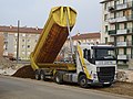 File:Volvo FMX 10x4 dump truck 2014. Spielvogel 2.JPG - Wikimedia