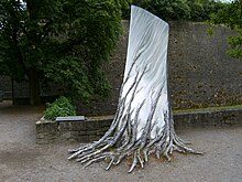 Festung Marienberg, Würzburg: Erinnerung an den Bauernkrieg, Denkmal vor den Festungsmauern.