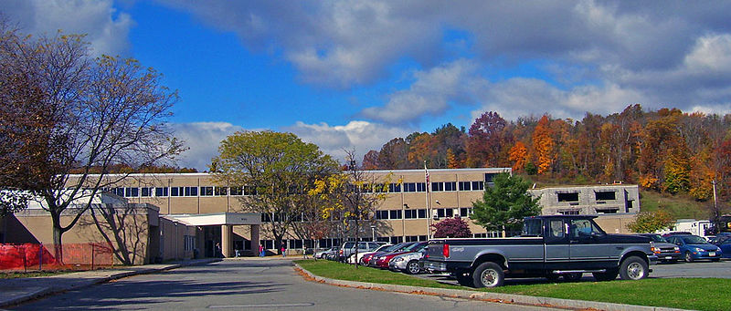 File:Washingtonville High School.jpg