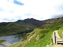 Y Lliwedd from PYG Track - Y Lliwedd o'r Gogledd, Parc Cenedlaethol Eryri National Park, Gwynedd, Wales 03.jpg