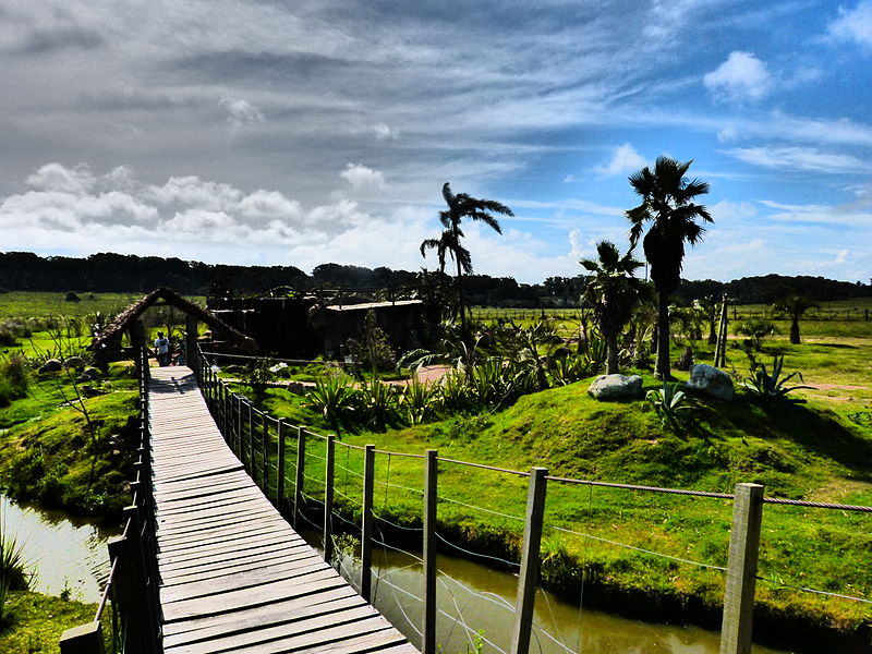 File:Zona de los puentes en la Pajarera de Santa Teresa.JPG