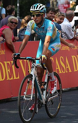 Österreich-Rundfahrt 2013 Wien 24 Fabio Aru (cropped).jpg