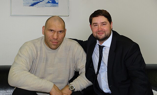 Valuev with Igor Nikitin, 2011