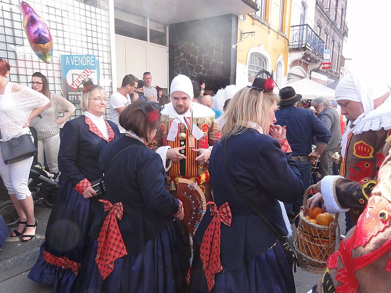 File:139ème Cavalcade de Fleurus 2019 (Q-02).jpg