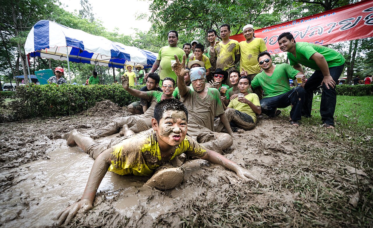 2013_Yasothon_Rocket_Festival_08