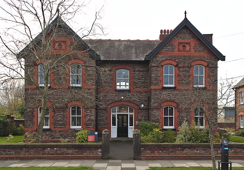 File:3 New Hall, Fazakerley.jpg