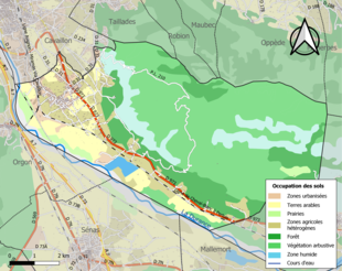 Barevná mapa znázorňující využití půdy.