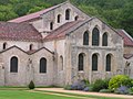 Abside à mur plat (abbaye de Fontenay)