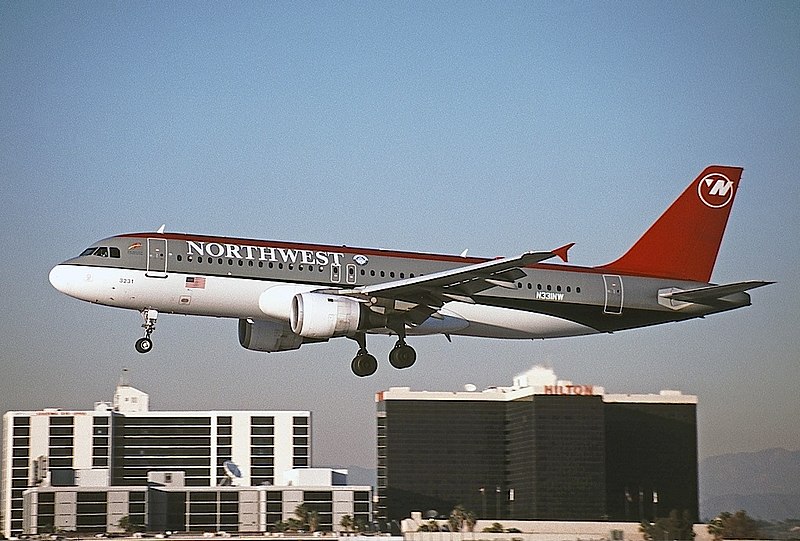 File:Airbus A320-211, Northwest Airlines JP6425753.jpg