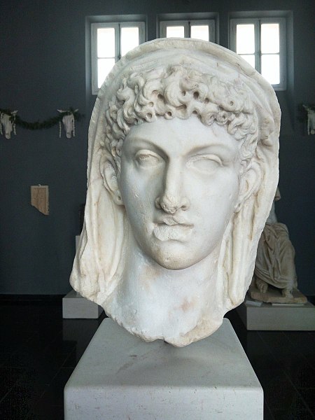 File:An ancient Roman bust of Cleopatra VII of Ptolemaic Egypt2.jpg