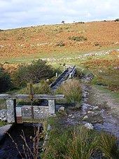 Aqueduct on the leat near Burrator Reservoir over the River Meavy Aqueduct 2.JPG