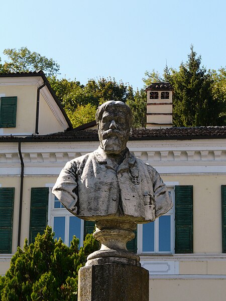 File:Arquata Scrivia-busto Bertelli.jpg