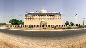 خدا آباد جي تاريخي جامعه مسجد جو ھڪ منظر