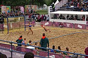 Deutsch: Beachhandball bei den Olympischen Jugendspielen 2018; Tag 6, 12. Oktober 2018; Mädchen, Hauptrundenspiel – Ungarn-Niederlande 2:1 English: Beach handball at the 2018 Summer Youth Olympics at 12 October 2018 – Girls Main Round – Hungary-Netherlands 2:1