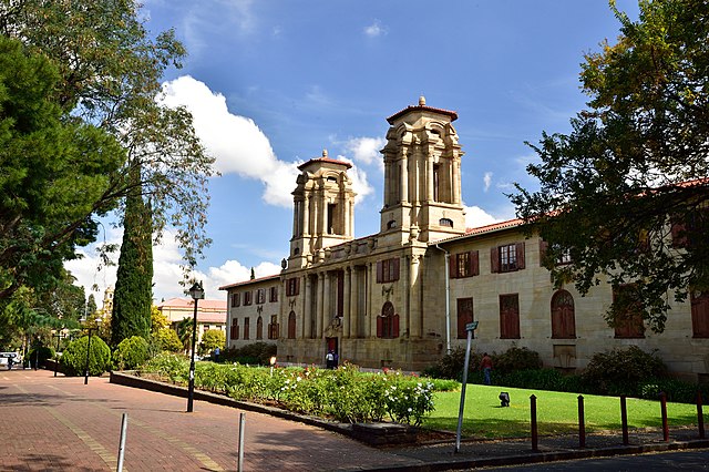 Image: Bloemfontein City Hall, Free State, South Africa (20544284651)