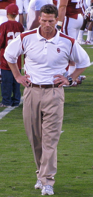 <span class="mw-page-title-main">Brent Venables</span> American football player and coach (born 1970)