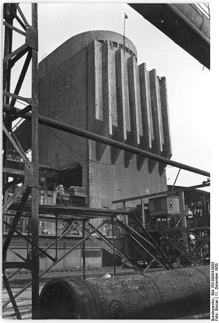 Bundesarchiv Bild 183 08904 0005, Magdeburg, Rothensee, Großgaserei