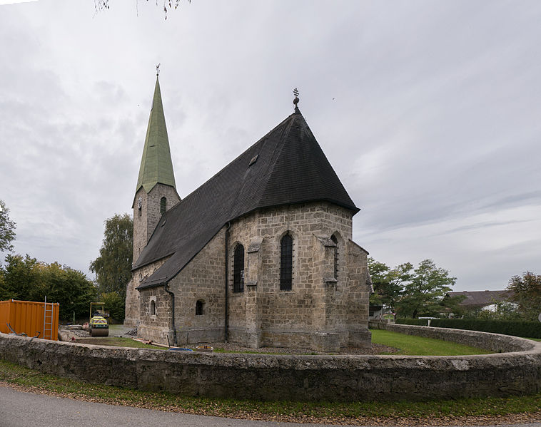 File:Burgkirchen St Georgen Kirche.jpg