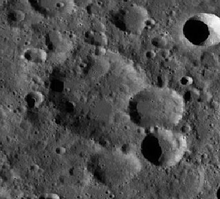 <span class="mw-page-title-main">Champollion (crater)</span> Crater on the Moon