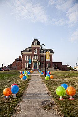 Children's Museum of Cleveland exterior.jpg