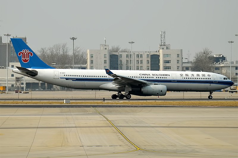 File:China Southern Airlines, B-6087, Airbus A330-343 (47584424492).jpg