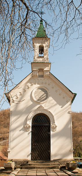 File:Church in Visegrád, 2012-03-20.jpg