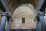 Tonnengewölbe (vorn und ganz hinten) und Kreuzgratgewölbe im Tempietto Langobardo in Cividale del Friuli, um 750