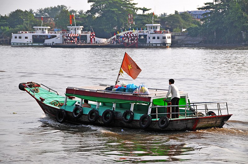 File:DGJ 0613 - Smaller Ferry (3377388164).jpg