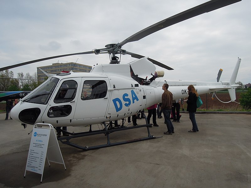 File:DSA, Eurocopter AS 350 B3, OK-DSW (01).jpg