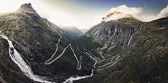 Blick über das Isterdal von Utsikten (Panorama)