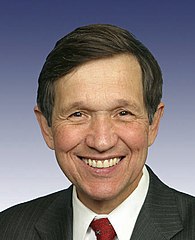Representant Dennis Kucinich d'Ohio (es retirà el 22 de juliol de 2004)