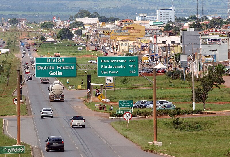 File:Divisa Distrito Federal-Goiás.jpg