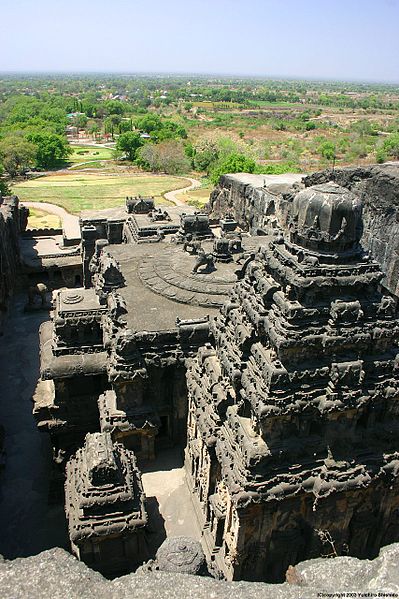 File:Ellora cave16 004.jpg