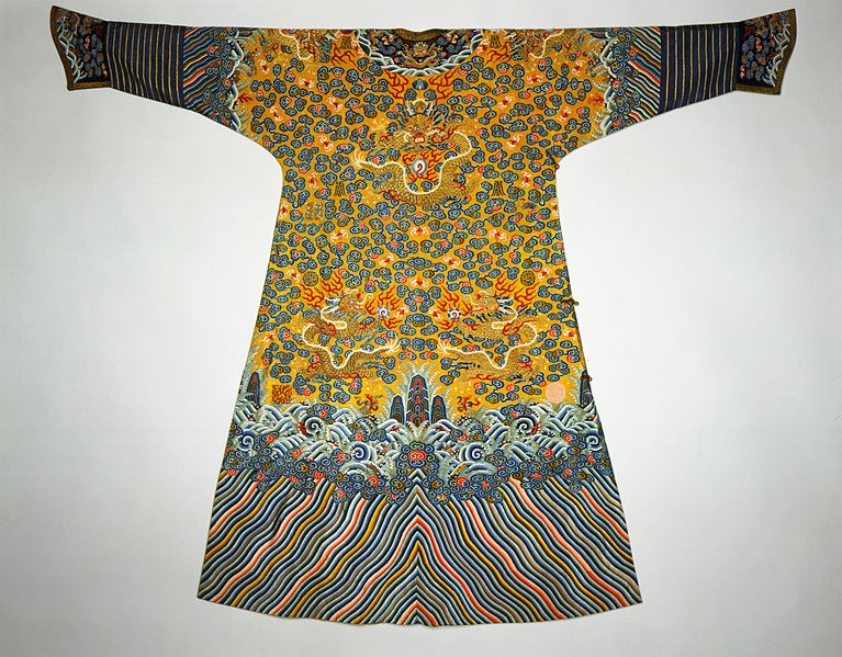 File:Emperor's Twelve-Symbol Dragon Robe LACMA AC1997.89.1.jpg