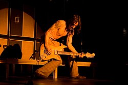 Nuno Bettencourt provides rhythm guitar on the video mix version. Extreme08 026.jpg