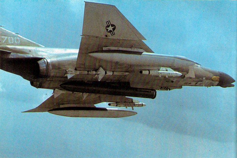 File:F-4D 13th TFS 432nd TRW with Pave Sword laser 1971.jpg